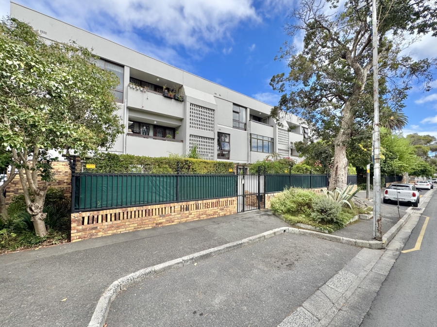 3 Bedroom Property for Sale in Kenilworth Western Cape